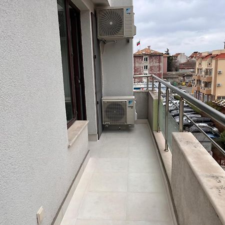 Botabara 312 Self Catering Beach Apartment Pomorie Esterno foto