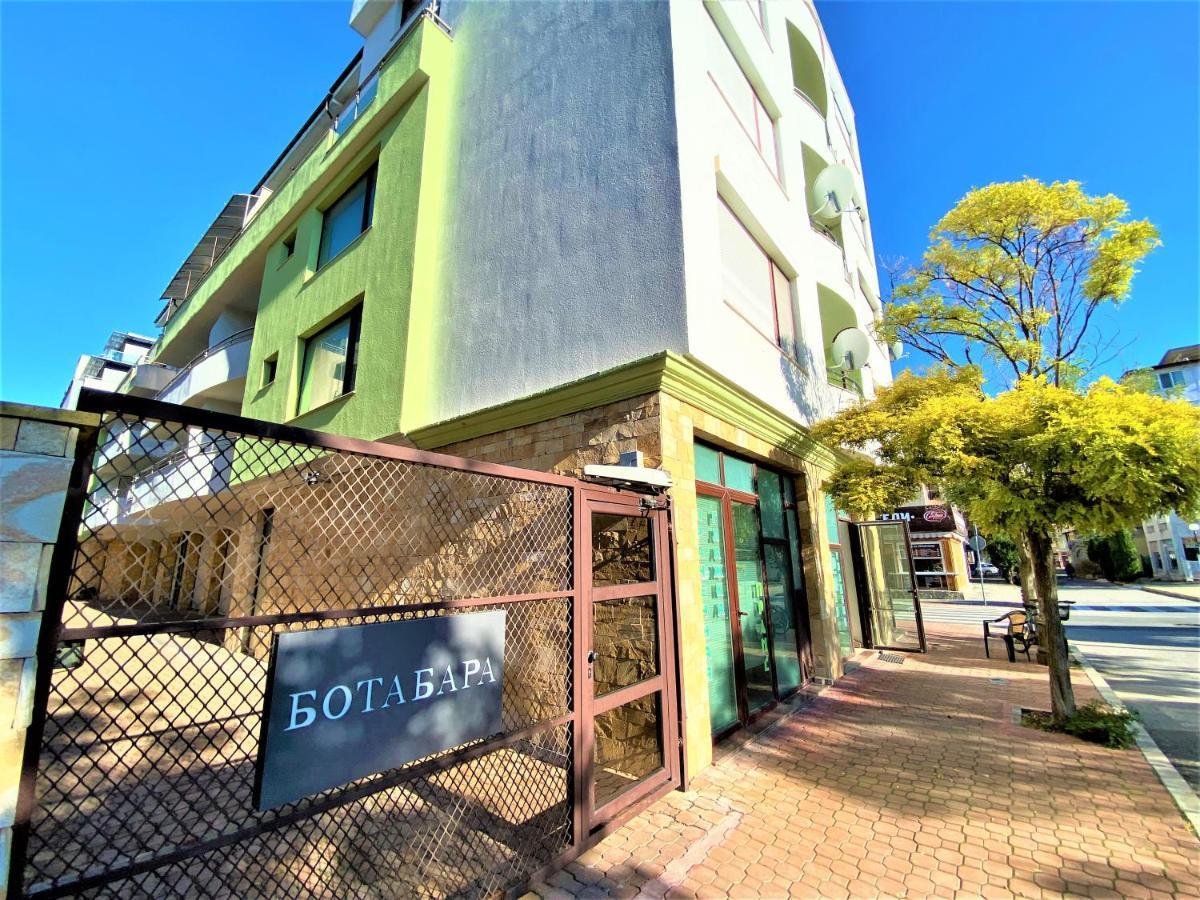 Botabara 312 Self Catering Beach Apartment Pomorie Esterno foto