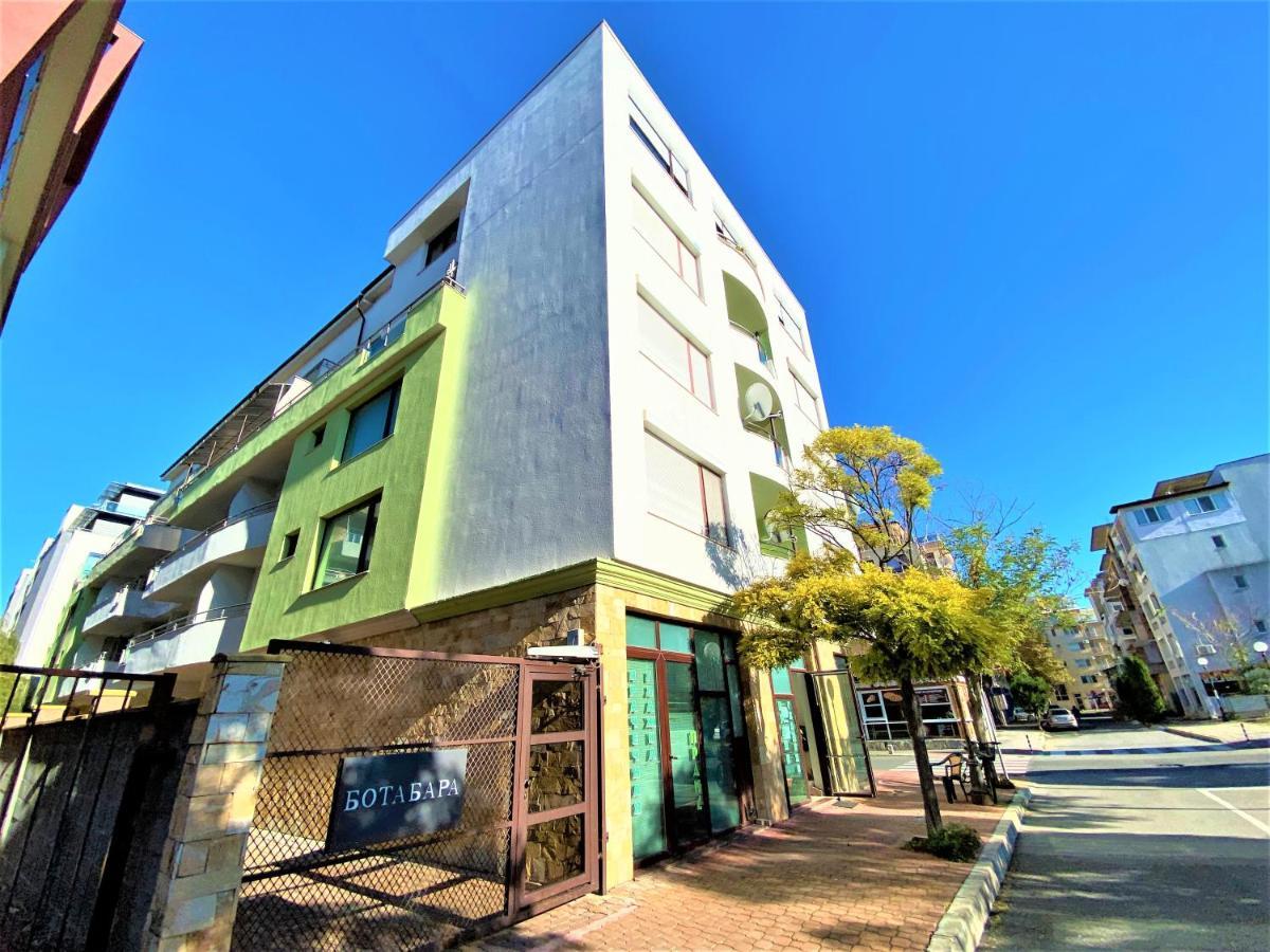 Botabara 312 Self Catering Beach Apartment Pomorie Esterno foto