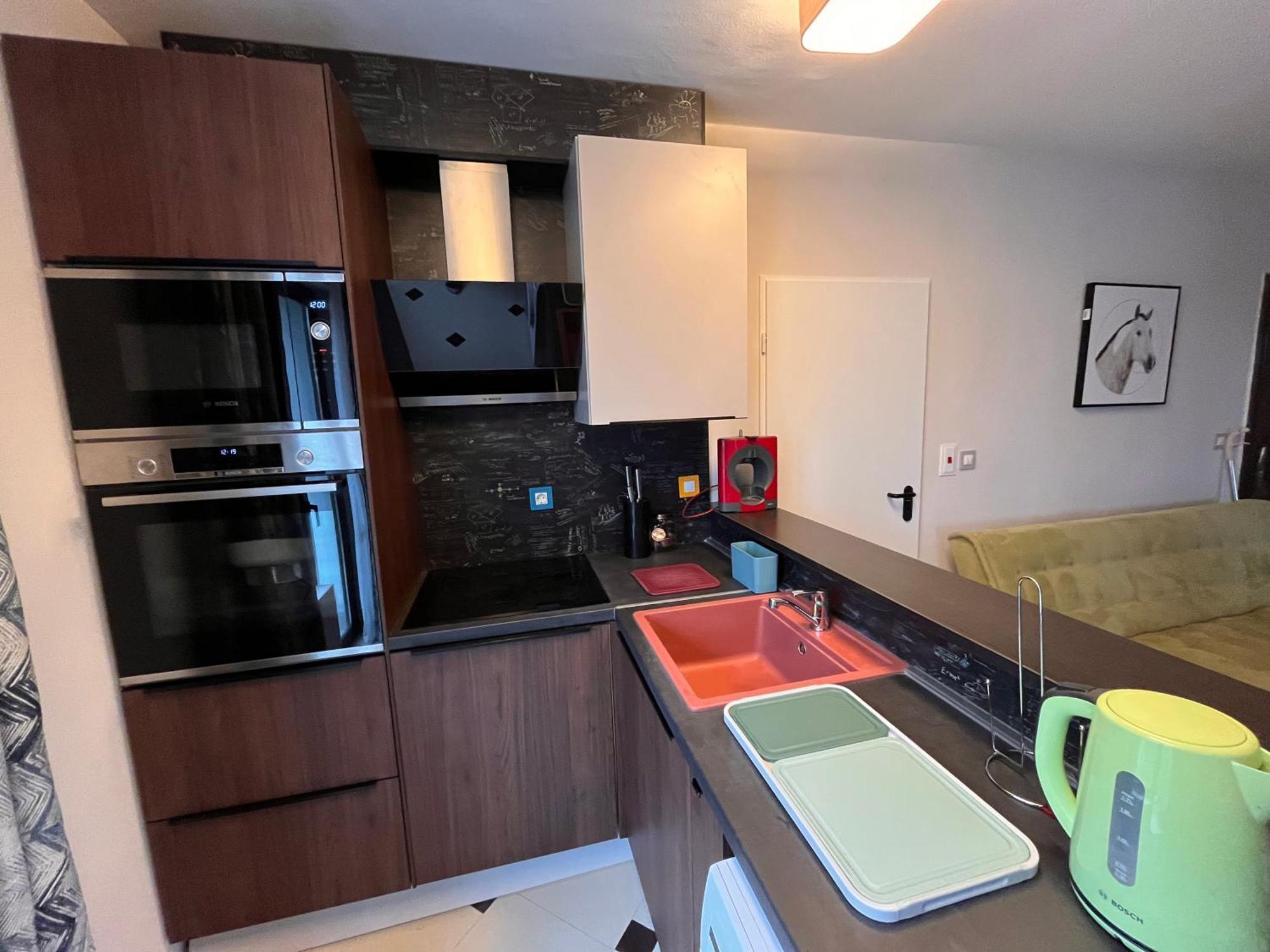 Botabara 312 Self Catering Beach Apartment Pomorie Esterno foto